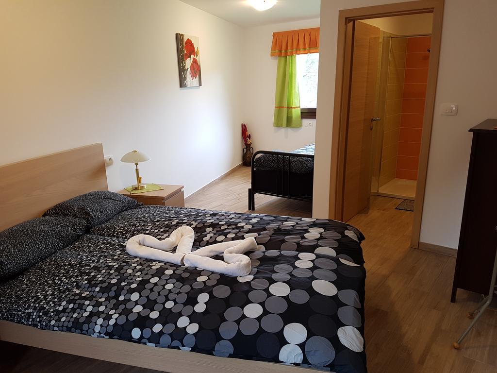 Rooms Tolminska Korita Екстериор снимка